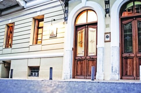 Περιπλάνηση στο... λόμπι των απανταχού ταξιδευτών