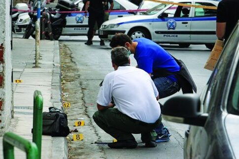 Κοντά στη σύλληψη των Αλβανών που είχαν πυροβολήσει αστυνομικούς