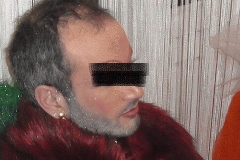 Στο εδώλιο ο gay διάκος