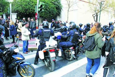 Εισβολή στο γραφείο του Μιλτ. Βαρβιτσιώτη