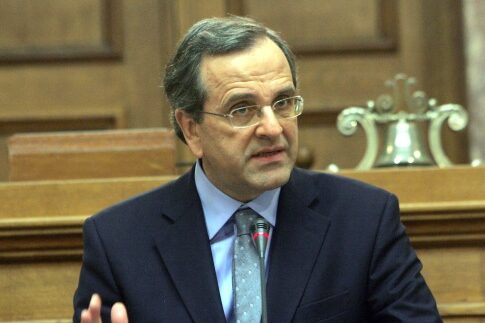 Εκνευρίζει Σαμαρά η... τριπλή κόντρα!