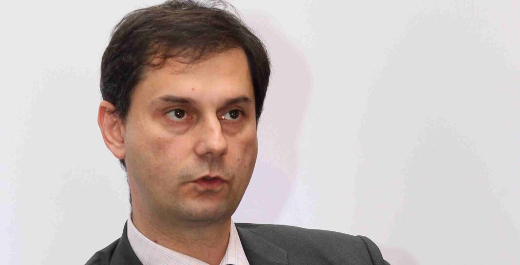 Η «θλιβερή» Παρασκευή αλλά και η... χάρη από τον Θεοχάρη