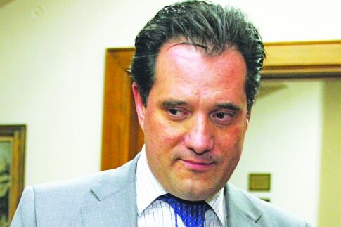 Διπλό χαράτσι για τη δημόσια υγεία