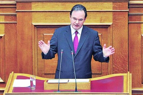 Με ρυθμούς χελώνας πάει η λίστα Λαγκάρντ