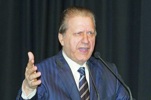 «Επαιξες κι έχασες, κύριε τοκογλύφε»!