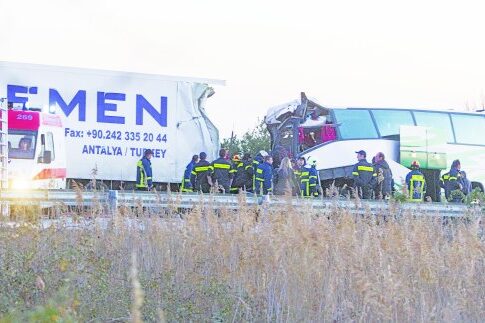 Αγρίνιο και Μεσολόγγι πενθούν για τον χαμό των δύο άτυχων φοιτητριών
