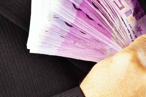 Εκβίαζαν ξανά τον επιχειρηματία που είχε «μιλήσει» για τον Οίκο Ναύτου