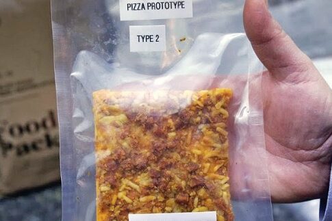 Η πίτσα του... πεζοναύτη (!)