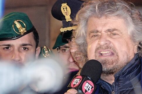 Φεστιβάλ τραγουδιού με... παρατράγουδα!