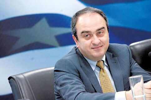 Μια πανάκριβη αγορά με χαμηλούς μισθούς