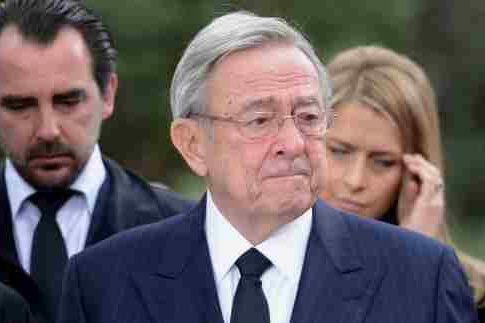 Δάκρυσε ο Κωνσταντίνος στα... ανάκτορα του Τατοϊου