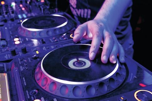 Φίρμα dj με κόκα