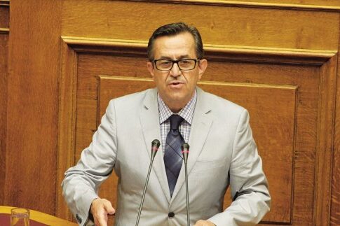 Χειροπέδες σε συνεργάτη του Νικολόπουλου