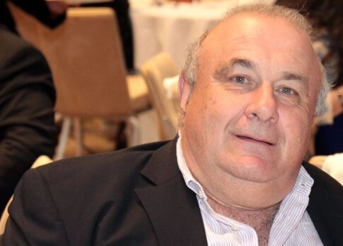 Κοσμικοί συναντούν την «Κόμισσα της Φάμπρικας»
