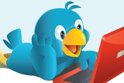O πόλεμος του twitter με εκατομμύρια στρατιώτες