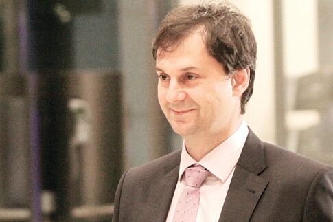 Με ρυθμό χελώνας οι έλεγχοι των προϊσταμένων εφοριών