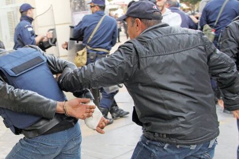 Γλίτωσαν το λιντσάρισμα από τους συγγενείς οι νταήδες με τις μαγκούρες