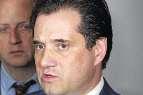 Ο Αδωνις τα «χώνει» στον Syriza of London