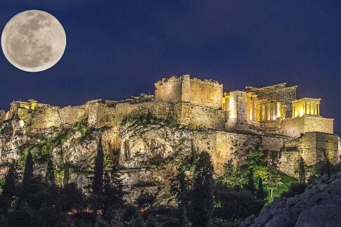 Τα «άστρα» μιλάνε για (δια)ταραγμένο Απρίλιο