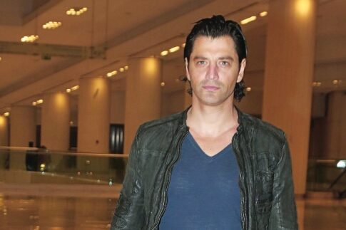 Ο Sakis γίνεται αγρότης!