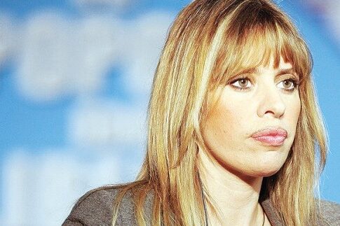Η εγγονή του Μουσολίνι στο ευρωψηφοδέλτιο του Σίλβιο