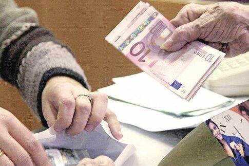 Κοινωνικό μέρισμα και επίδομα ανάσα για χιλιάδες Ελληνες