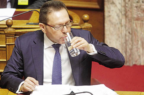 Τσουνάμι αντιδράσεων φέρνει ο... αιγιαλός