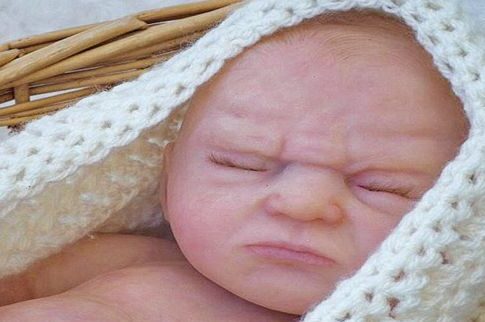 Η κούκλα του... πρίγκιπα Τζορτζ με 2.000 ευρώ!