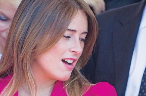 Πρόταση γάμου στην υπουργό από τον «Ιταλό... Γκουσγκούνη»