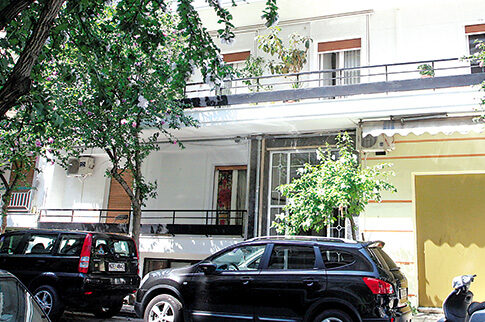 Αφησε (!) το νεογέννητό της να πεθάνει στην ντουλάπα