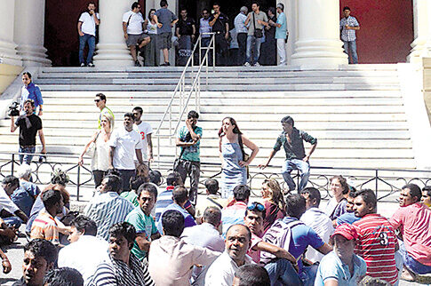 Στα... μαλακά για την υπόθεση της Μανωλάδας