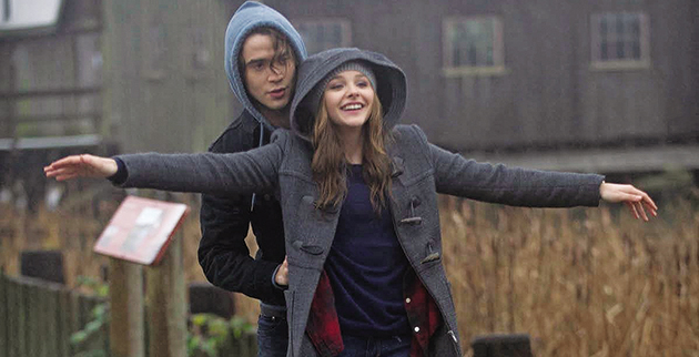 «If I Stay»: Η 17χρονη πρωταγωνίστρια Κλόε Γκρέις Μόρετς υποδύεται μια έφηβη κοπέλα που πέφτει σε κώμα