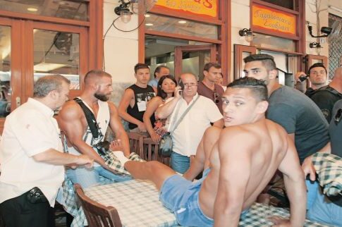 Αποζημίωση θα ζητήσει ο τουρίστας που τραυματίστηκε κατά τη σύλληψη Μαζιώτη