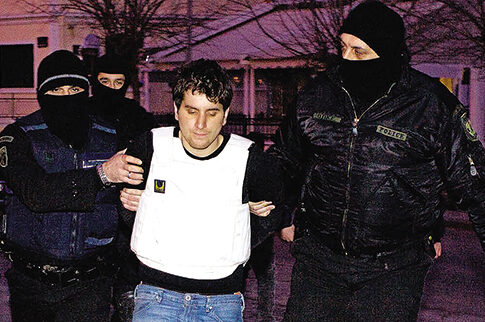 Εκαναν ληστείες, αλλά δεν είναι τρομοκράτες