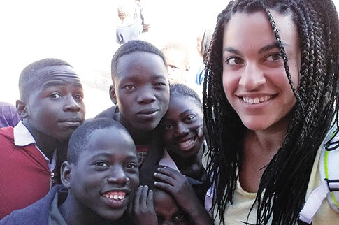 Εδωσε χαρά στα παιδιά της Ζάμπια