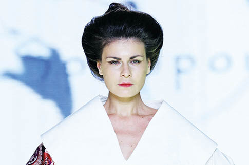 Fashion party με καυτές γκέισες και σκλάβες του sex