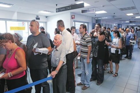6.000 κατασχέσεις τη μέρα