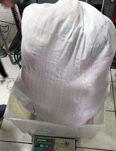 Κατω από αυστηρά αστυνομικά μέτρα μεταφέρθηκαν με συνοδεία περιπολικών του Λιμενικού αλλά και της ΕΛ.ΑΣ οι δύο τόνοι ηρωίνης στον ειδικό χώρο για την καύση του