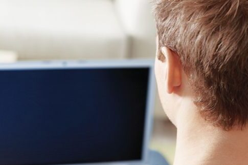 Νέος εφιάλτης μέσω του Skype με παιδόφιλους