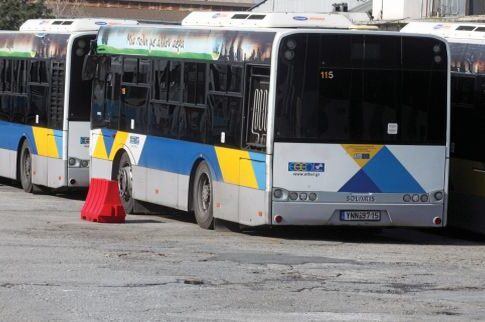 Σκάνδαλο μαμούθ με επικίνδυνα ελαστικά λεωφορείων και τρόλεϊ