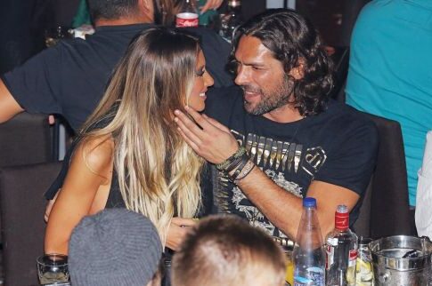 Το νέο hot ρομάντζο έκλεψε όλα τα φλας
