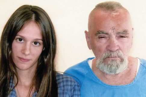 Κουφέτα για τον «σκληρό» ισοβίτη!