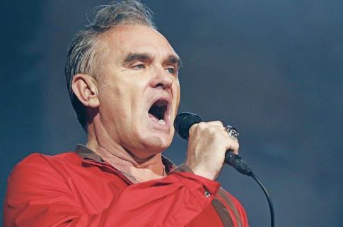 Ελληνικό κρασί και μενού για vegetarians ζήτησε ο Morrissey