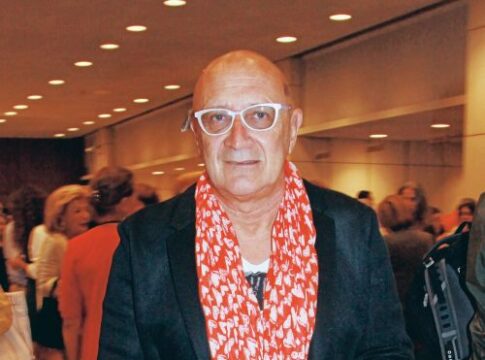 Το γλεντάνε πριν  τον γάμο τους