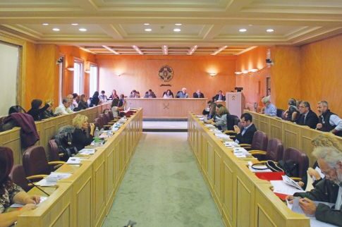 Η Χ.Α., ο Καμίνης και οι... συκιές!