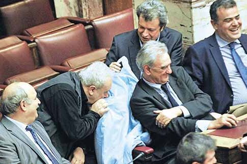 Τι μυρίζει το γαλάζιο παλτό;