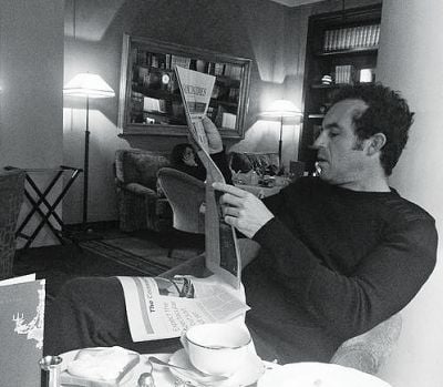 Τα ασπρόμαυρα «κλικ» από το Παρίσι της Βίκυς Καγιά και του συζύγου της Ηλία Κρασσά