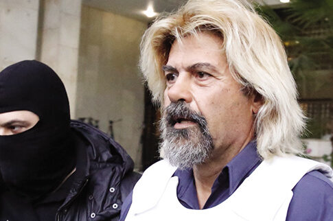 Η... επιχείρηση απελευθέρωσης των «Πυρήνων»