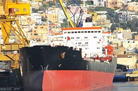 «Ανανδρη επίθεση στο δεξαμενόπλοιο»