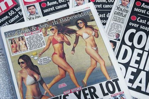«Sun»: Γυμνόστηθες stop στη σελ.3